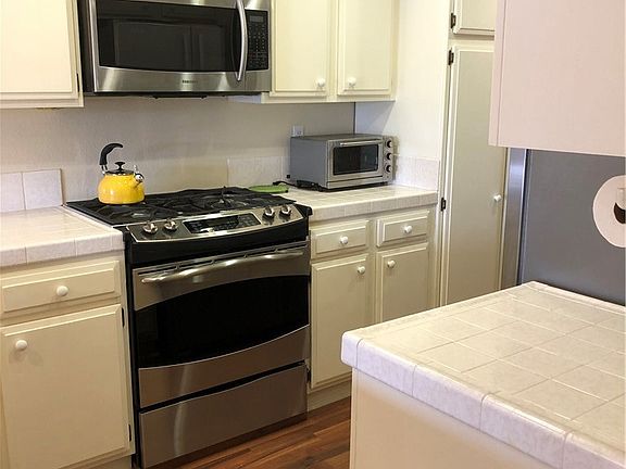 5th image of 260 Cagney Ln APT 112