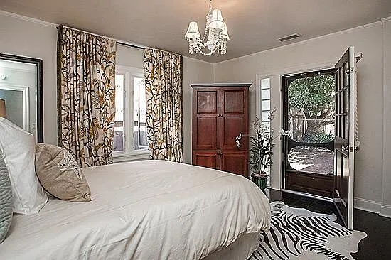 1098 Linden Ave — Photo 10