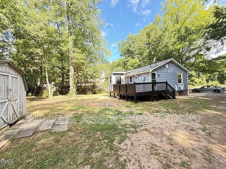 801 Carter Ave — Photo 24