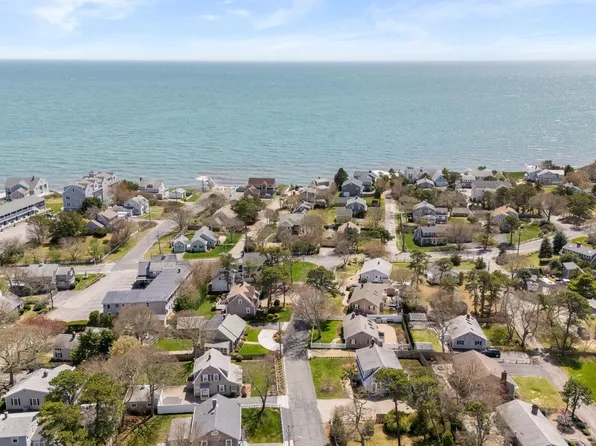 13 Hamilton Road, Dennis Port, MA 02639