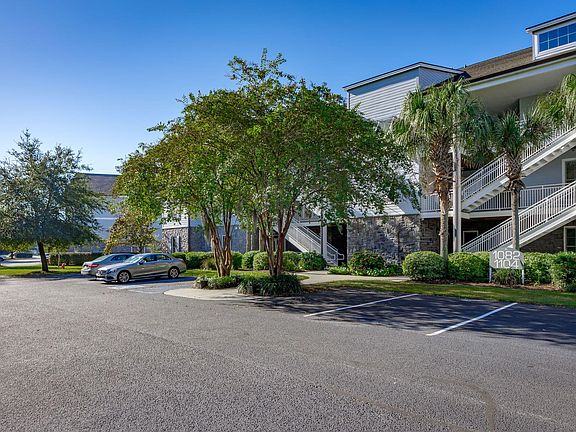 5th image of 1086 Bridgeview Ln