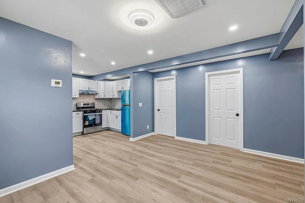 2 bed, 650 sqft, $1,350 — Photo 4