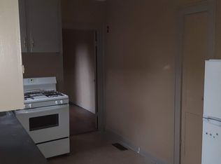 38 1st Ave APT 1, Gloversville, NY 12078
