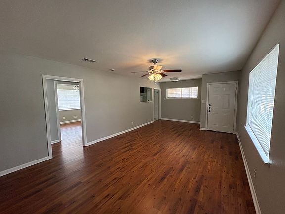 5th image of 1307 Corona Dr