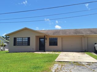 18 Blue Heron Dr, Edgewater, FL 32141