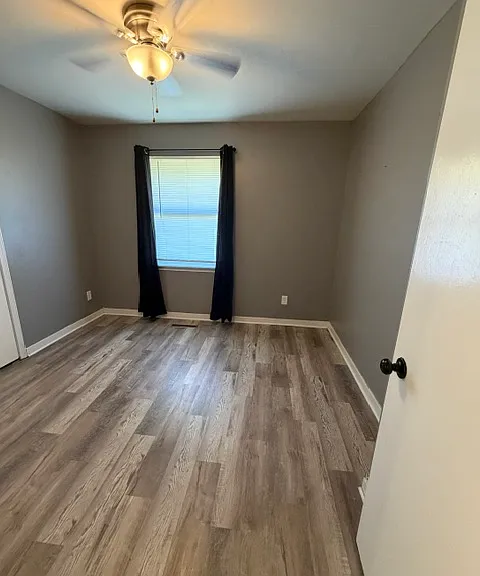 3311 Gilbert Ave — Photo 5