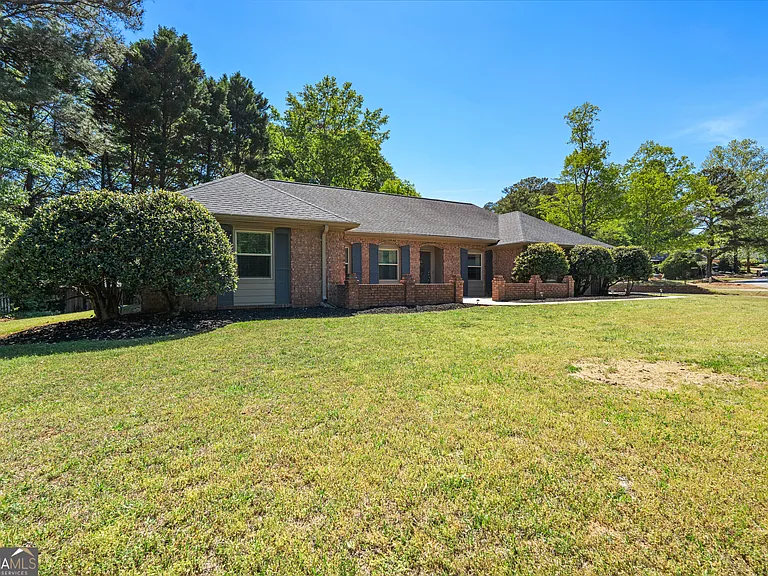 101 Waterwood Bnd — Photo 3