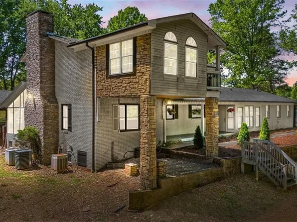 1861 Sandy Ridge Rd, Colfax, NC 27235