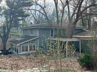 4256 Red Maple Trl NE, Iowa City, IA
