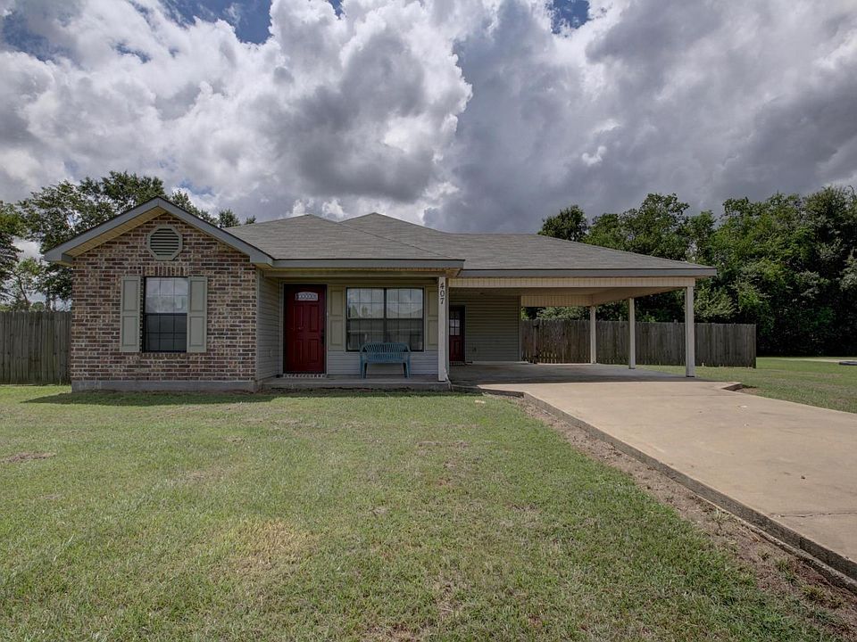 1st image of 407 Saint Pierre Blvd