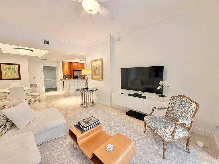 701 S Olive Ave #1413 — Photo 8