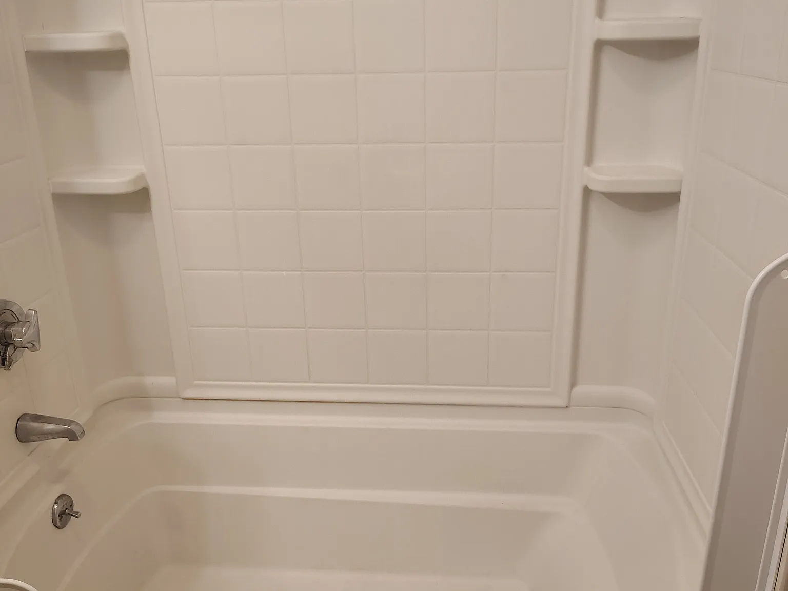 3 bed, 1200 sqft, $2,350 — Photo 4