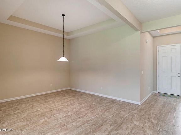 4th image of 125 Goldenrod Lake Dr