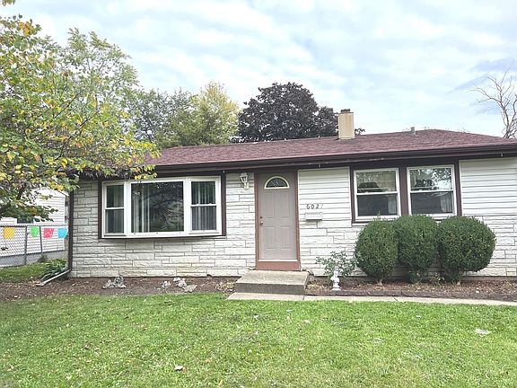 3rd image of 6027 Hampton Dr