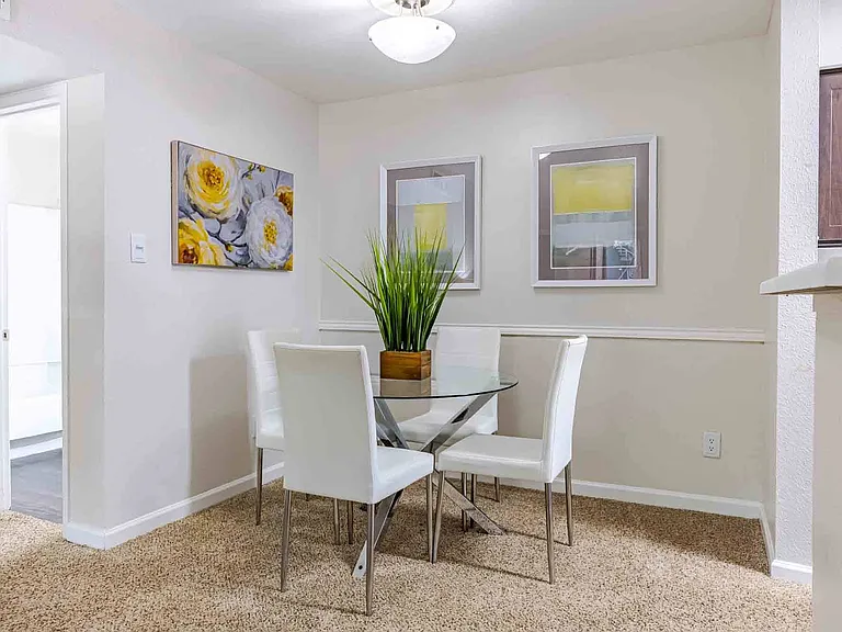 Promontory Point Apartments — Photo 13
