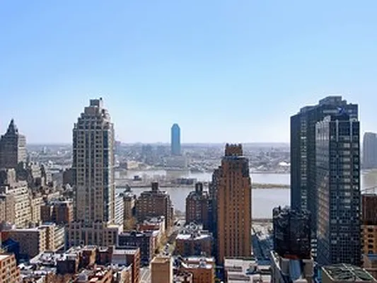 Sold by Corcoran | media 32