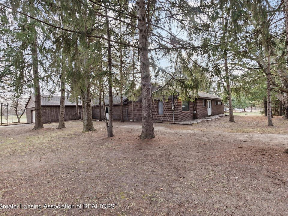 7524 Delta River Dr, Lansing, MI 48906 Zillow