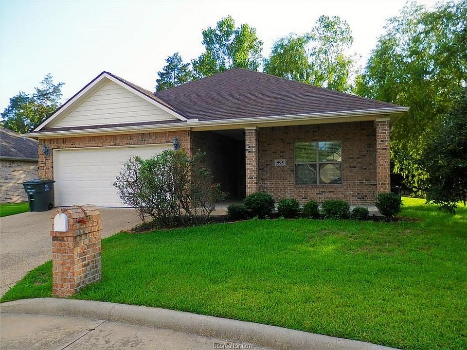 1st image of 995 Skrivanek Dr
