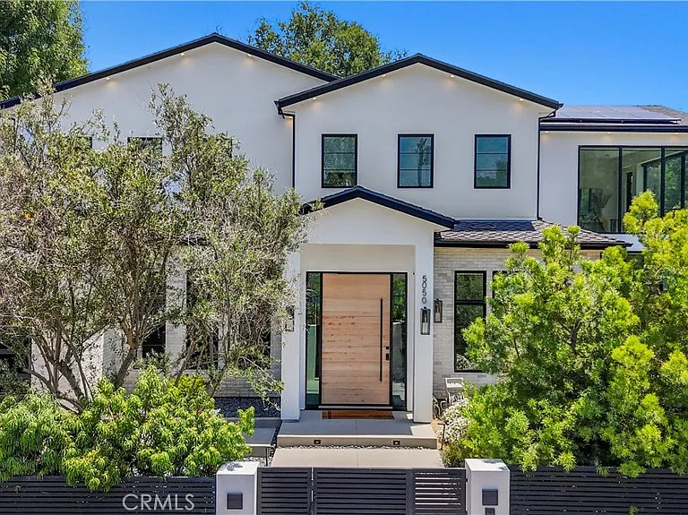 5050 Arundel Dr — Photo 7