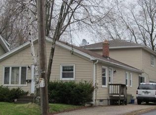 223 Tenny Ave, Waukesha, WI 53186