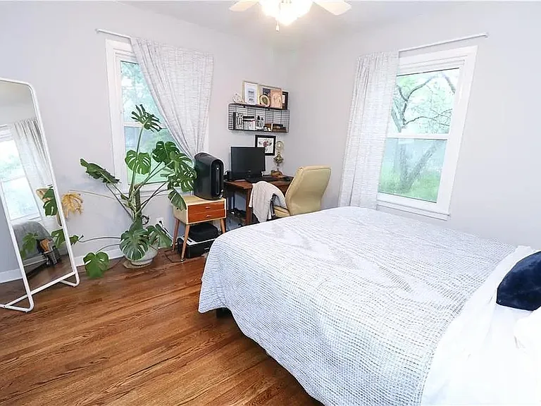 7039 Nieman Rd — Photo 3