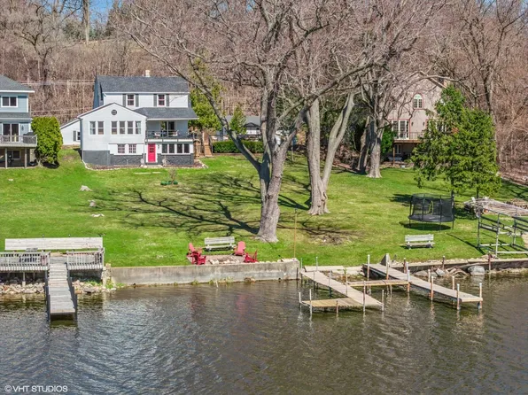 705 Spring Beach Way, Cary, IL 60013