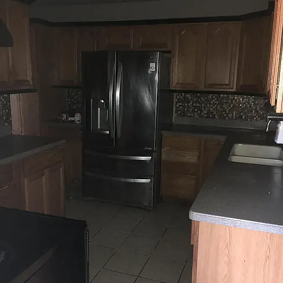 3725 W Lynwood Dr — Photo 2