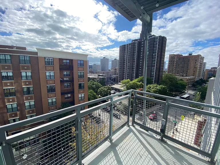 1000 W Leland Ave #7B — Photo 2