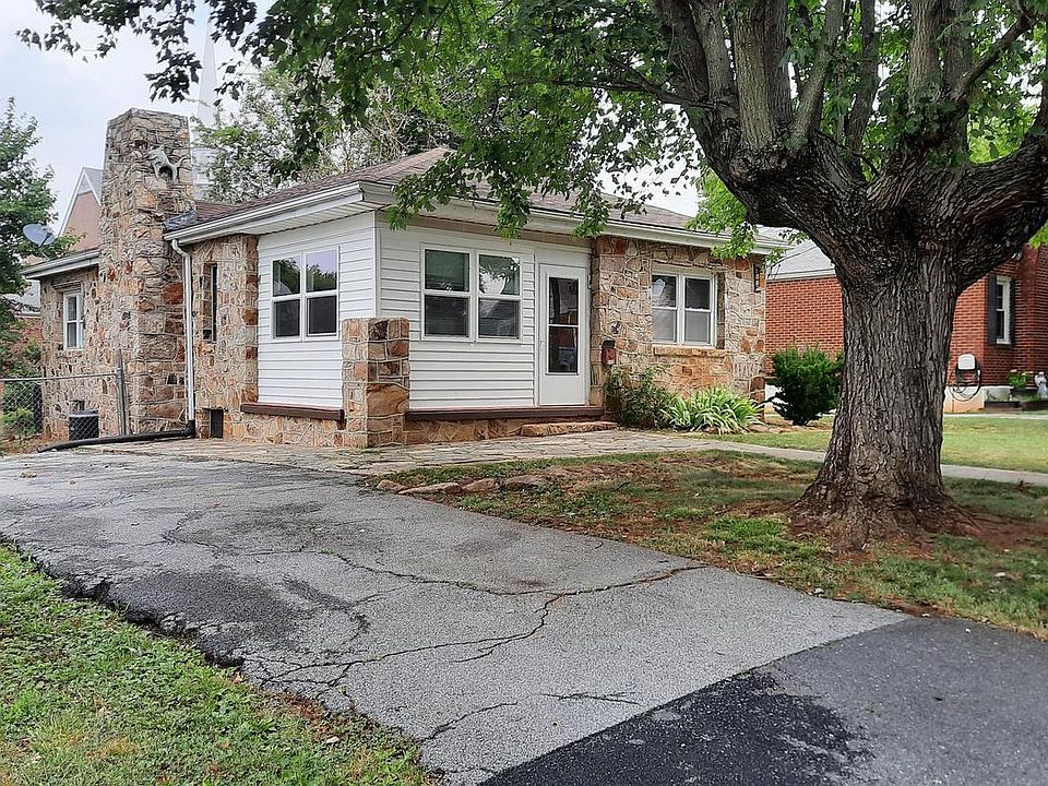 1st image of 510 Ross Ave