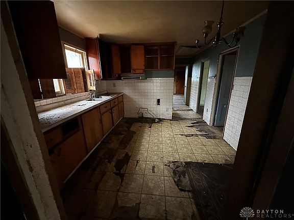 5th image of 1656 Dewitt Dr