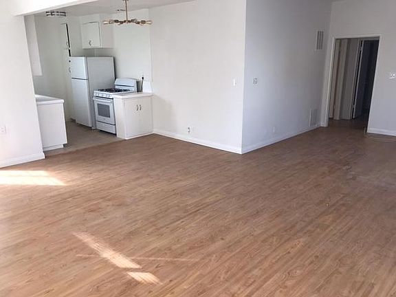 2nd image of 11513 Wyoming Ave APT 2
