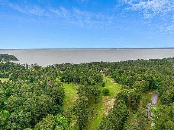 2nd image of 75 S Fairway Loop