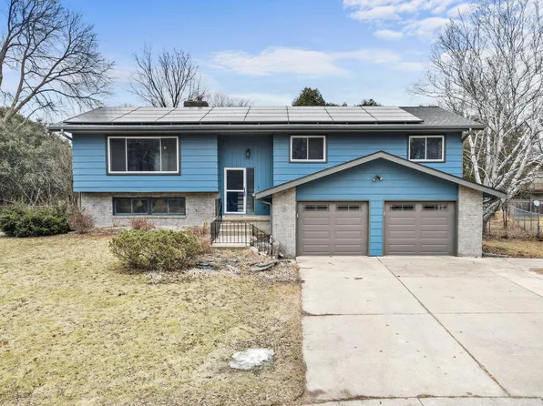 21 Menomonie Ct, Madison, WI 53704