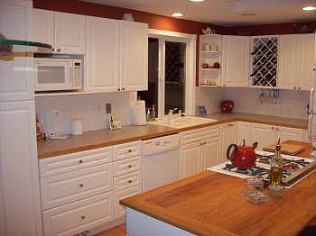 4th image of 2221 Lakemoor Dr SW