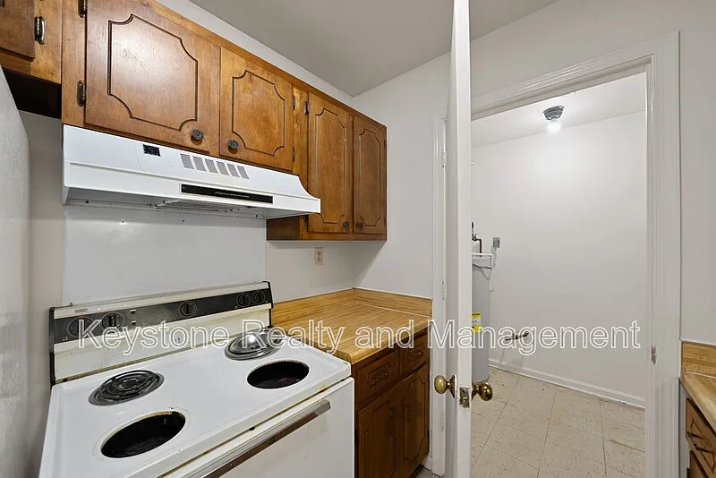 2 bed, 1.0 bath, 750 sqft, $650 — Photo 4