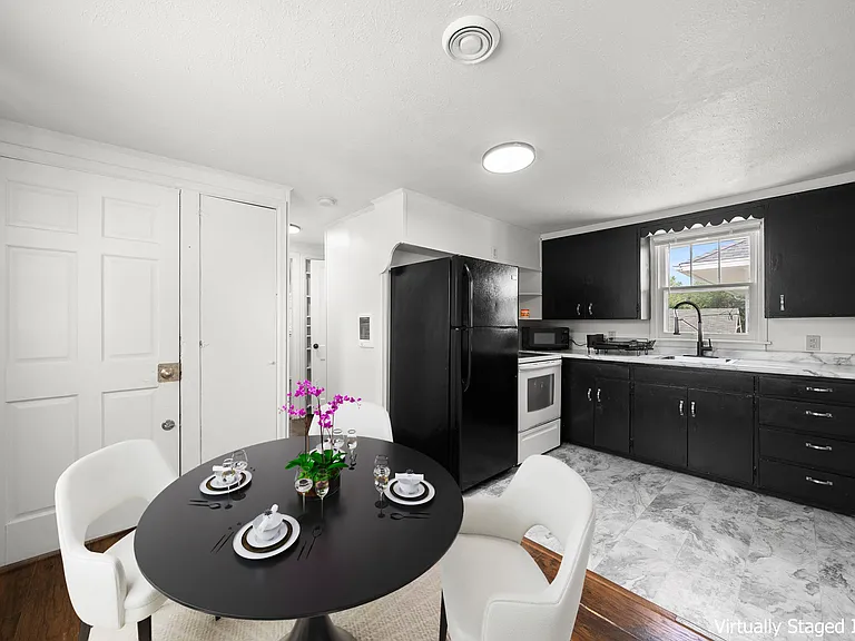 807 S Main Ave #6 — Photo 3