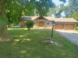 49342 E Lakeshore Dr, Hannibal, MO 63401