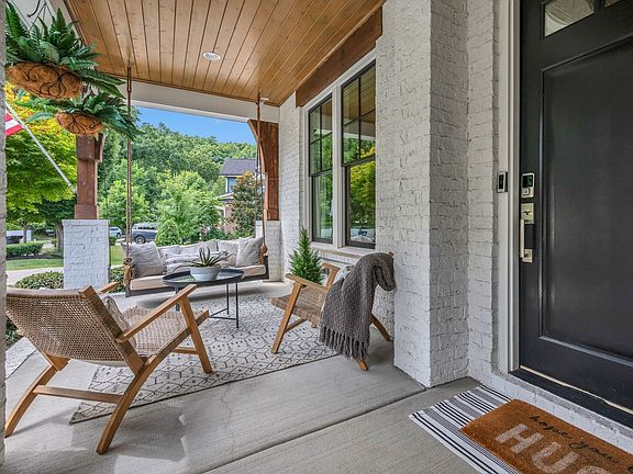 3rd image of 1609 Grassmere Rd