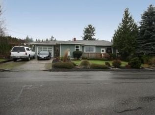 916 Sprague St, Edmonds, WA 98020