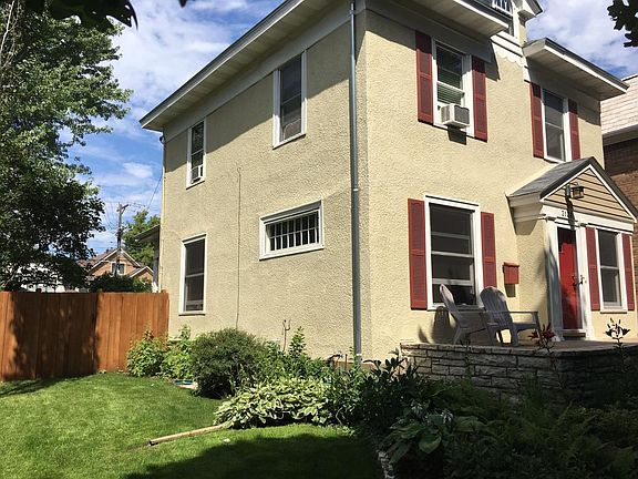 Walk to Side entrance of back yard