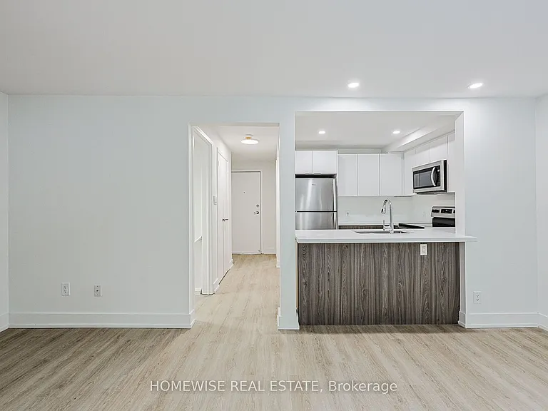 100 Liberty St N #8A — Photo 10