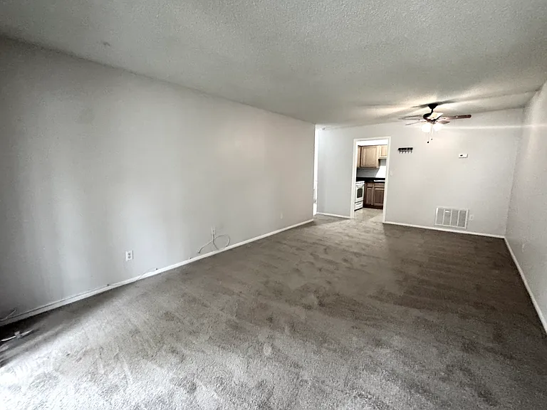 7604 Nacido Ct — Photo 6