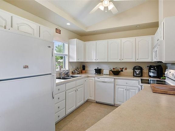 4th image of 12331 Pine Island Dr