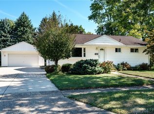 1592 Selkirk Rd, Dayton, OH 45432