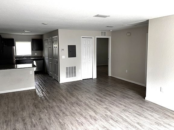 2nd image of 9435 N Travis Dr