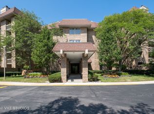 1455 Lori Lyn Ln #3B, Northbrook, IL 60062