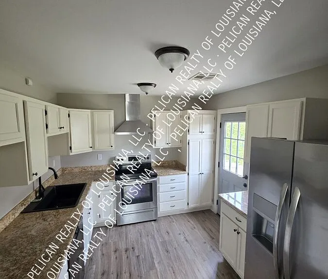 528 Grovewood Dr — Photo 7