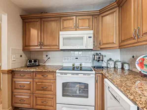 1051 Orange Terrace #103, Delray Beach, FL 33445