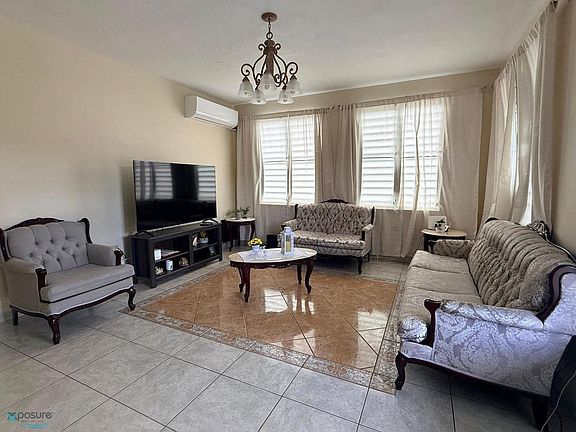 2nd image of 3 Villa Ln #2