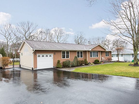 5th image of 15 Lolly Ln